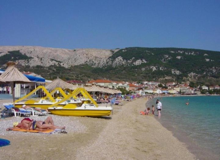 Apartmani Baska S Pogledom Na More Bagian luar foto