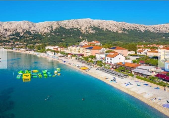Apartmani Baska S Pogledom Na More Bagian luar foto