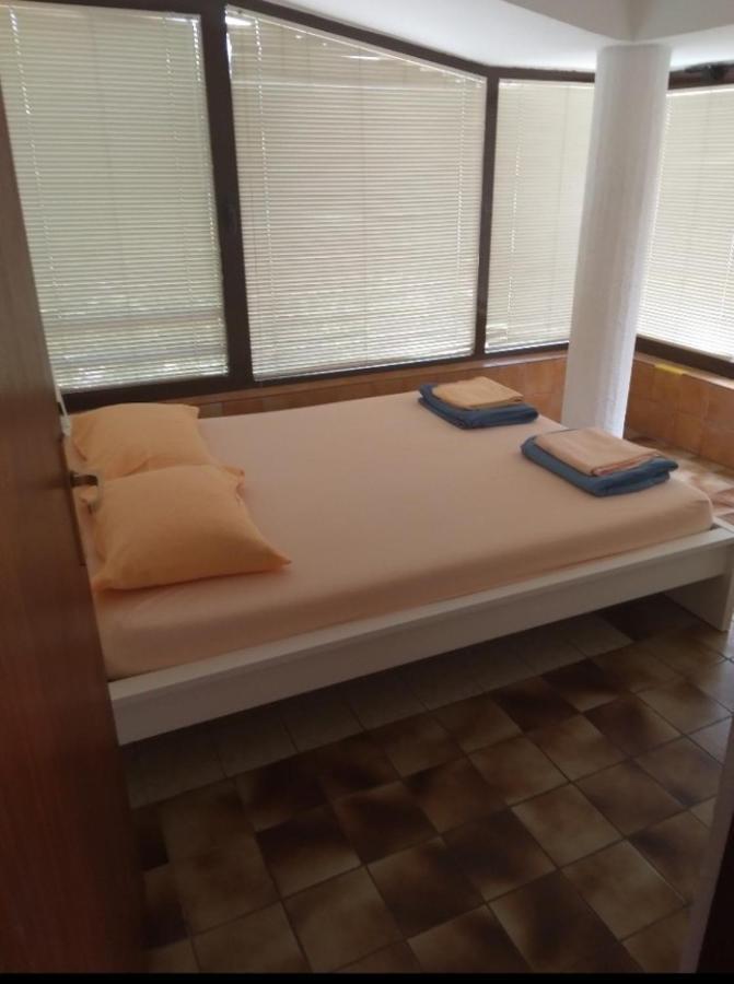 Apartmani Baska S Pogledom Na More Bagian luar foto