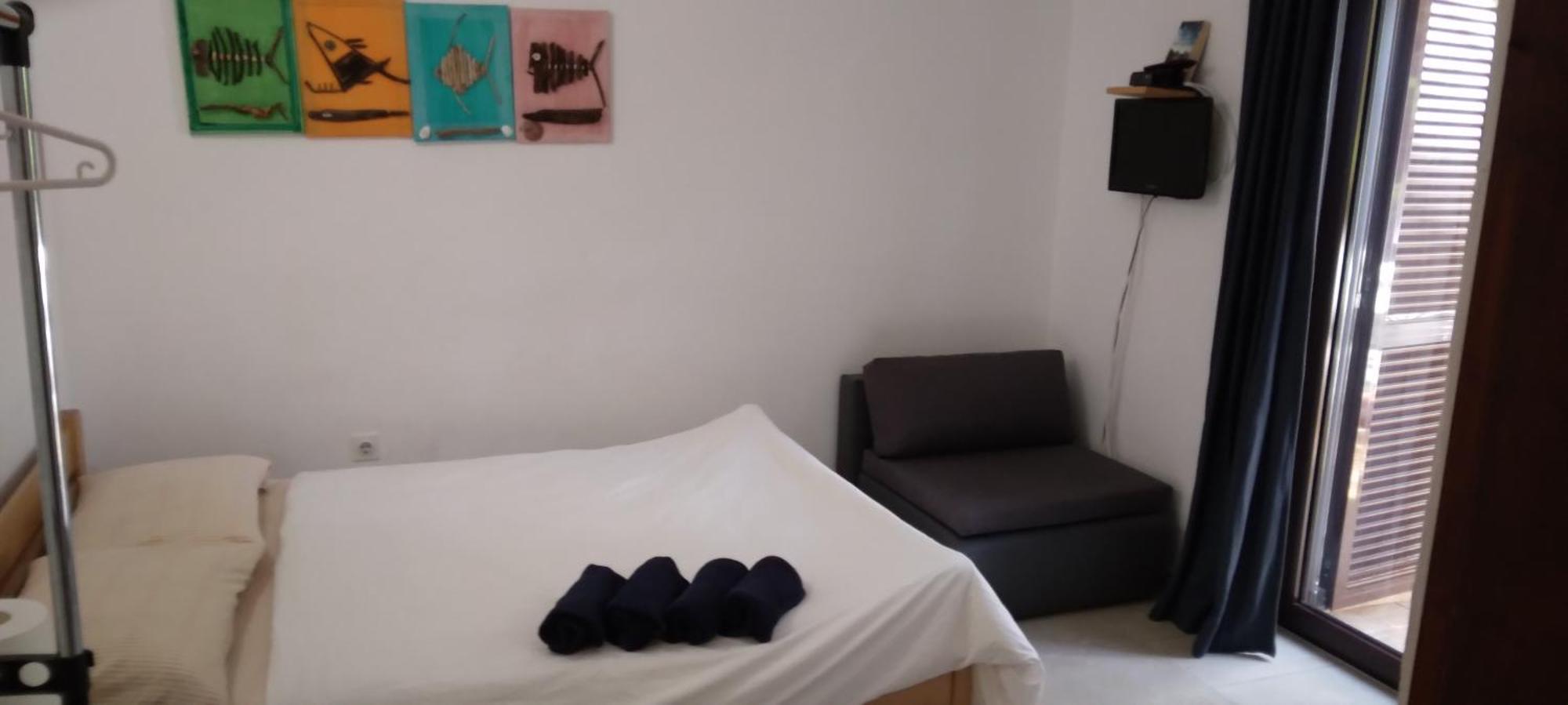 Apartmani Baska S Pogledom Na More Bagian luar foto