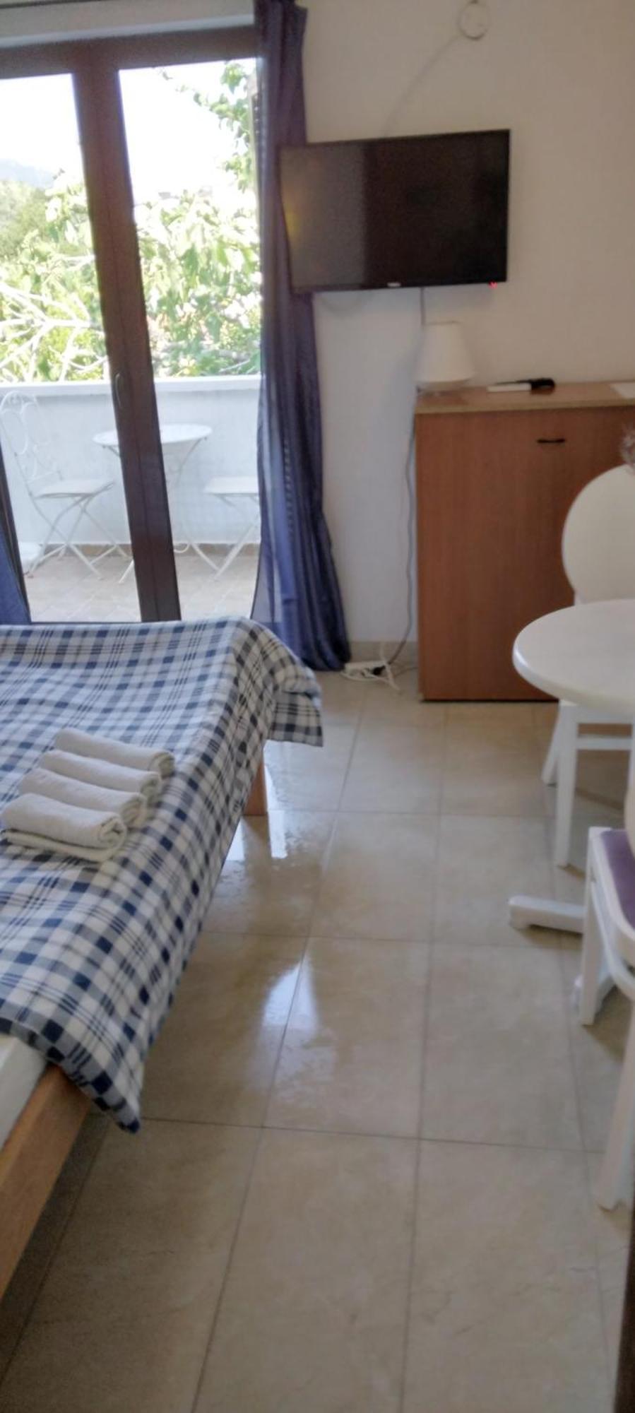 Apartmani Baska S Pogledom Na More Bagian luar foto